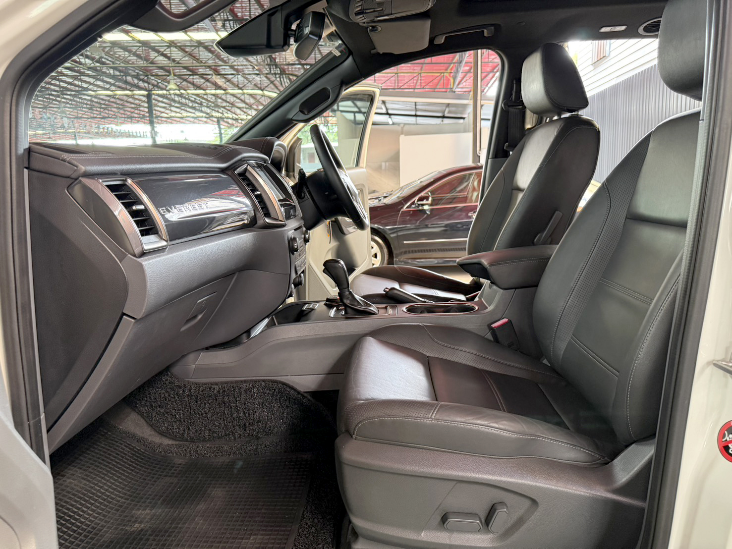 FORD EVEREST 3.2 Titanium+ 4WD 2017