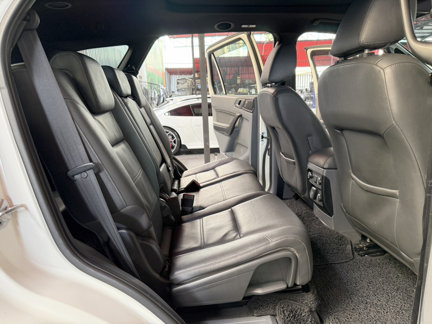 FORD EVEREST 3.2 Titanium+ 4WD 2017