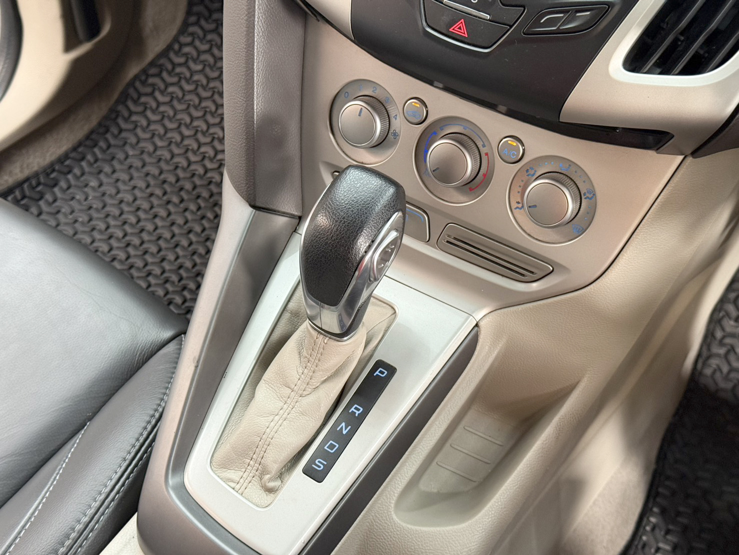 FOCUS 1.6 Trend 2013