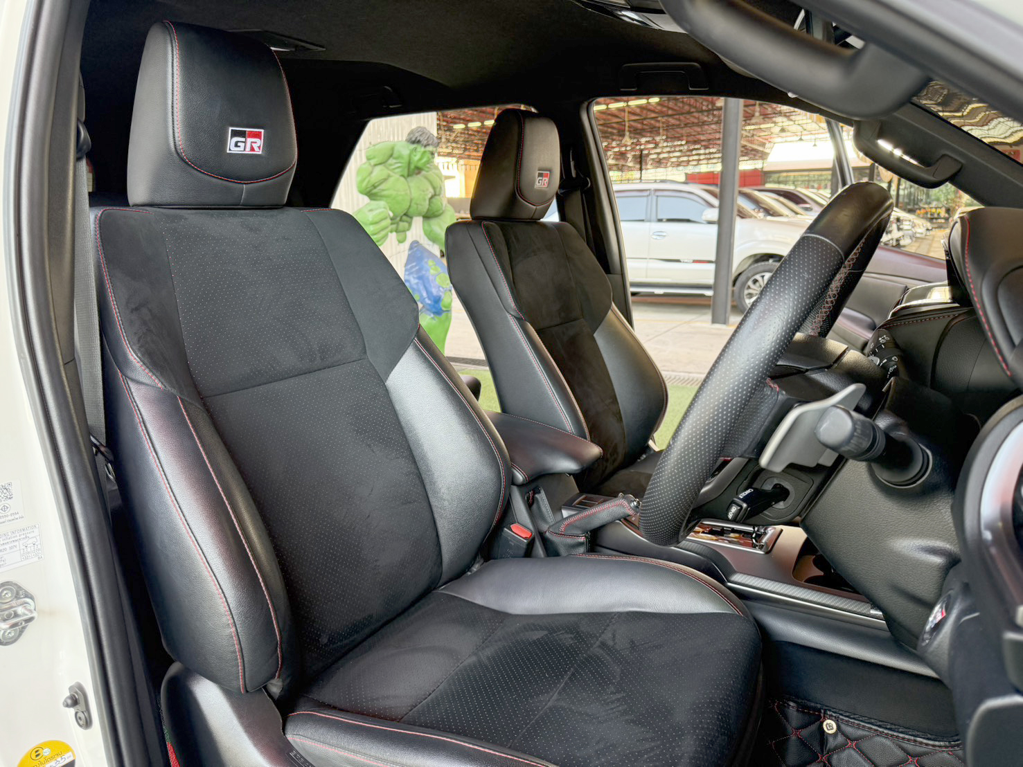 FORTUNER 2.8 GR Sport (Black Top) 4WD 2022