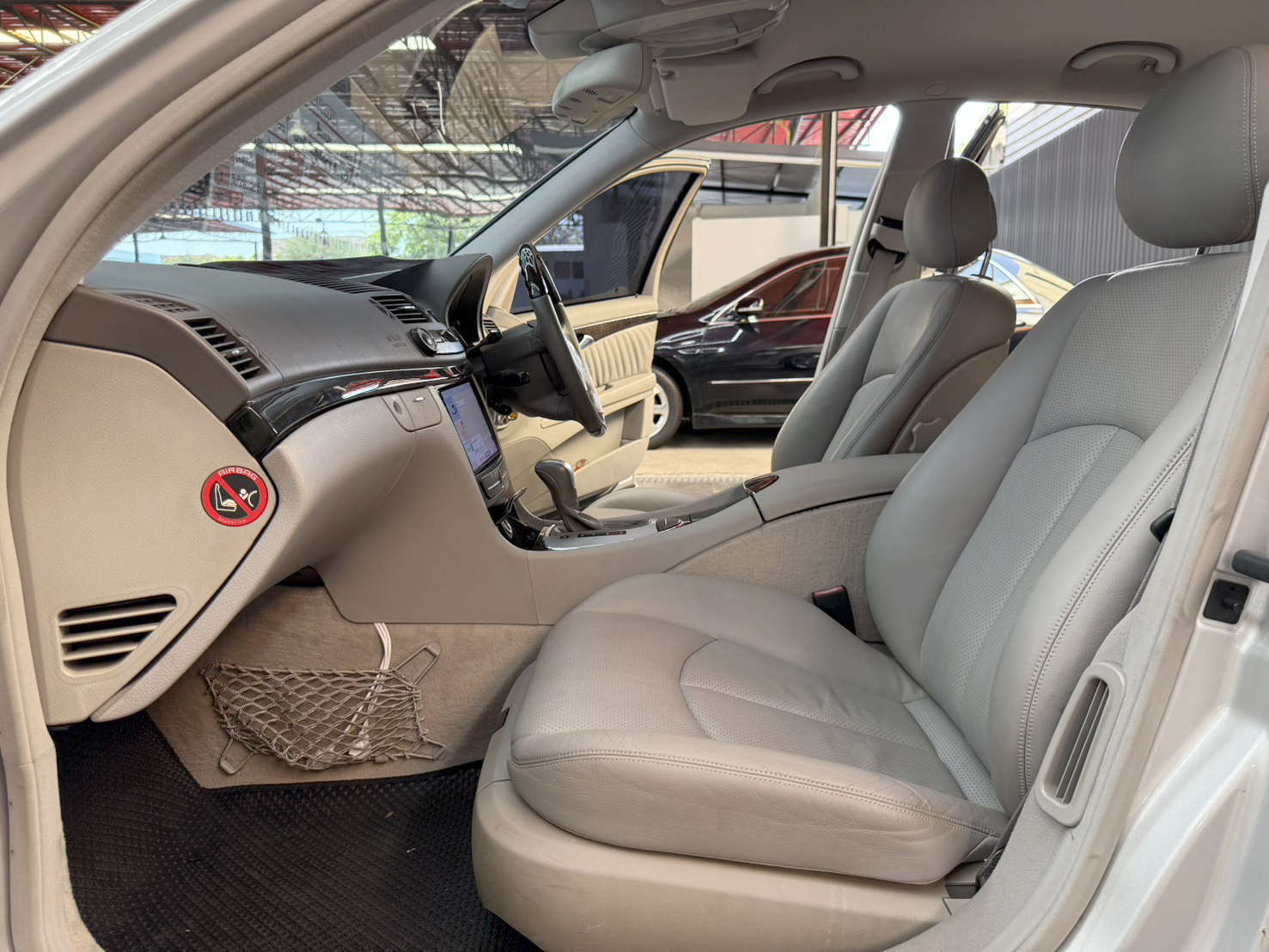 E240 (W211) 2.6 Avantgarde 2003