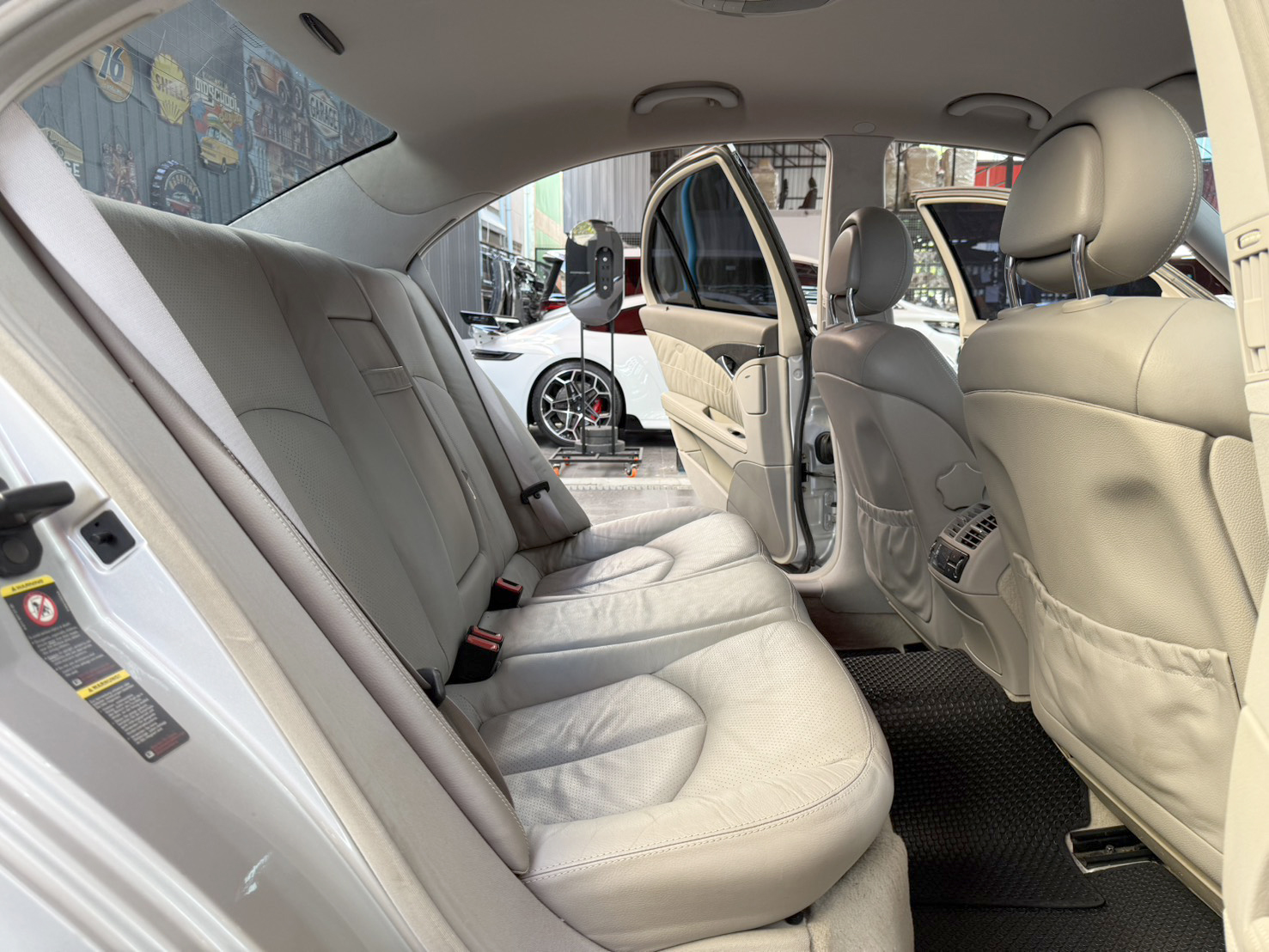 E240 (W211) 2.6 Avantgarde 2003