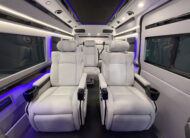 COMMUTER 2.8 Van 2024