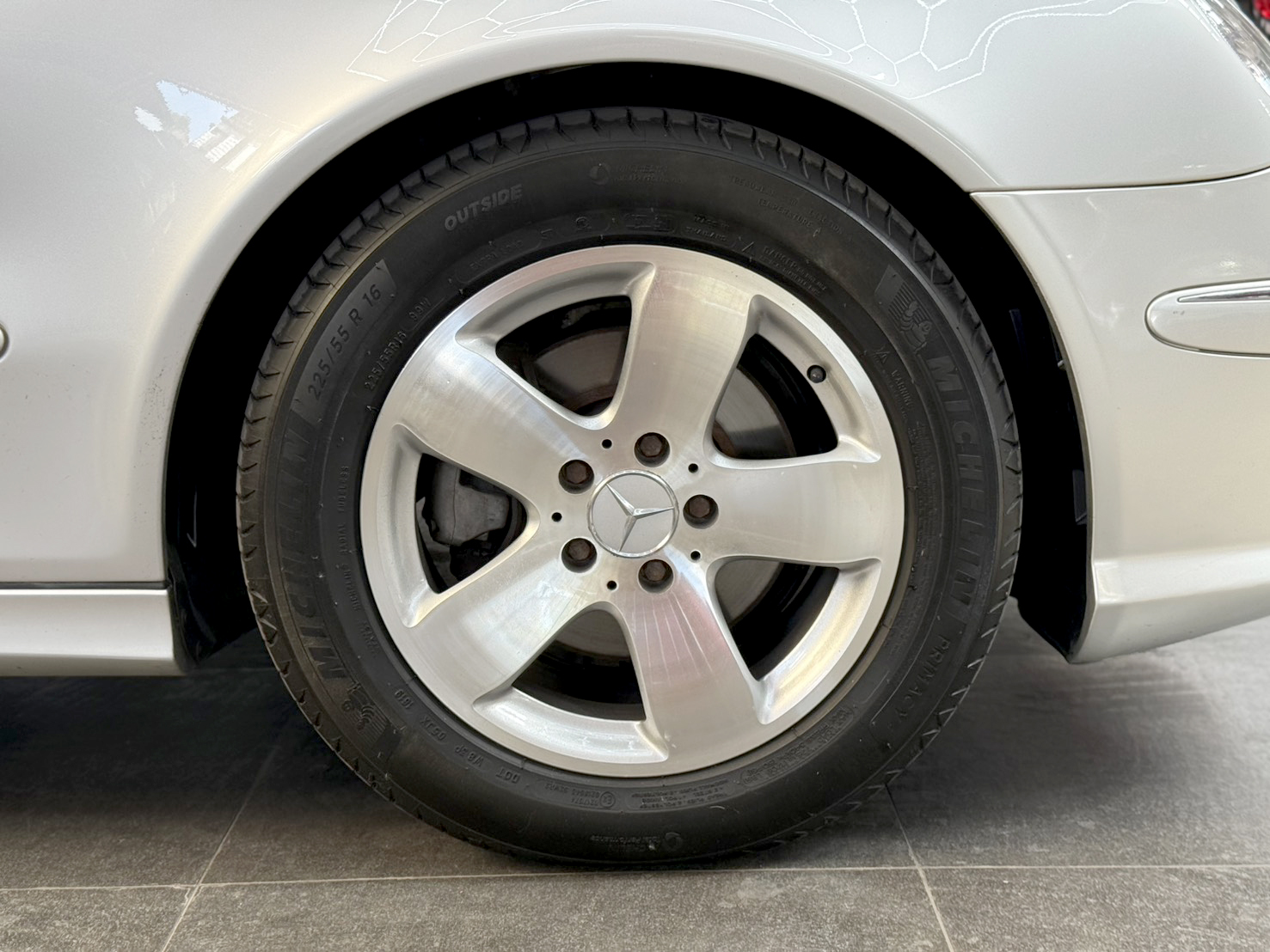 E240 (W211) 2.6 Avantgarde 2003