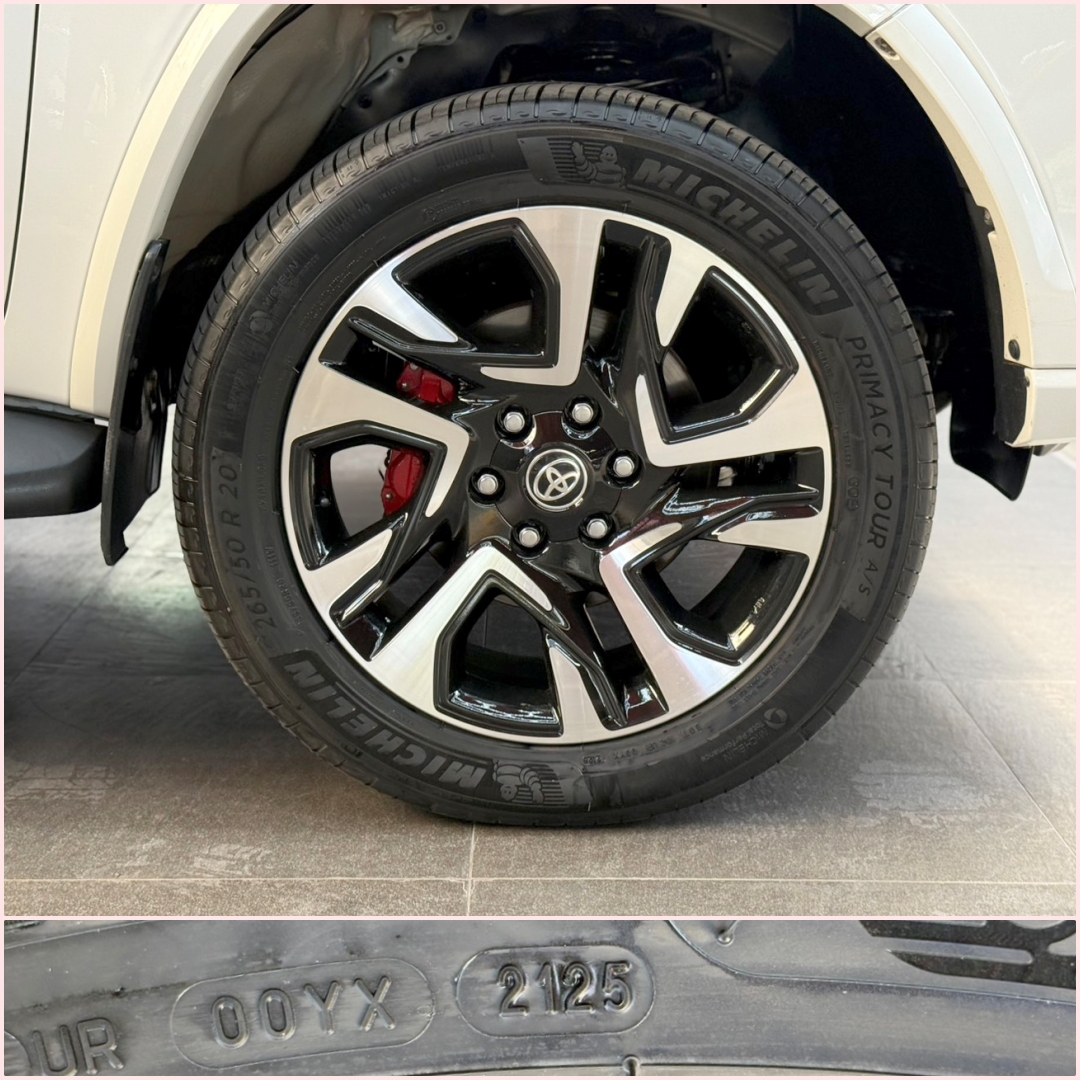 FORTUNER 2.8 GR Sport (Black Top) 4WD 2022