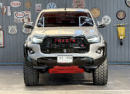 REVO 2.4 MID  PRERUNNER DOUBLECAB 2022