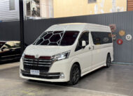 COMMUTER 2.8 Van 2024