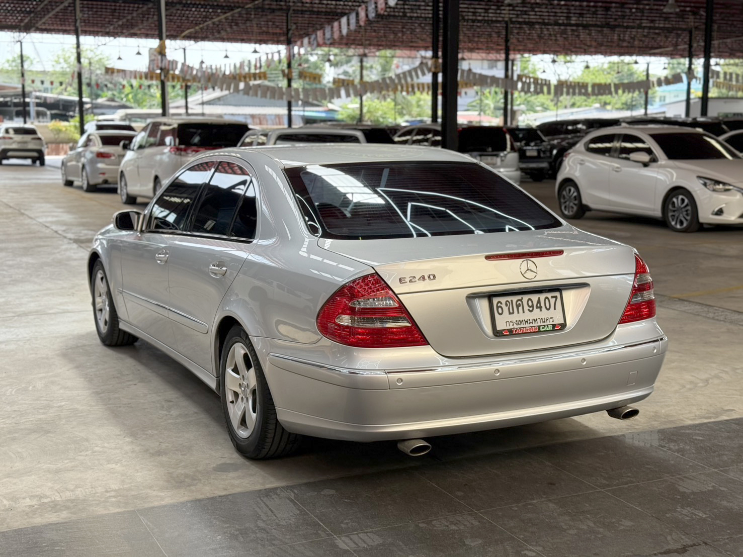 E240 (W211) 2.6 Avantgarde 2003