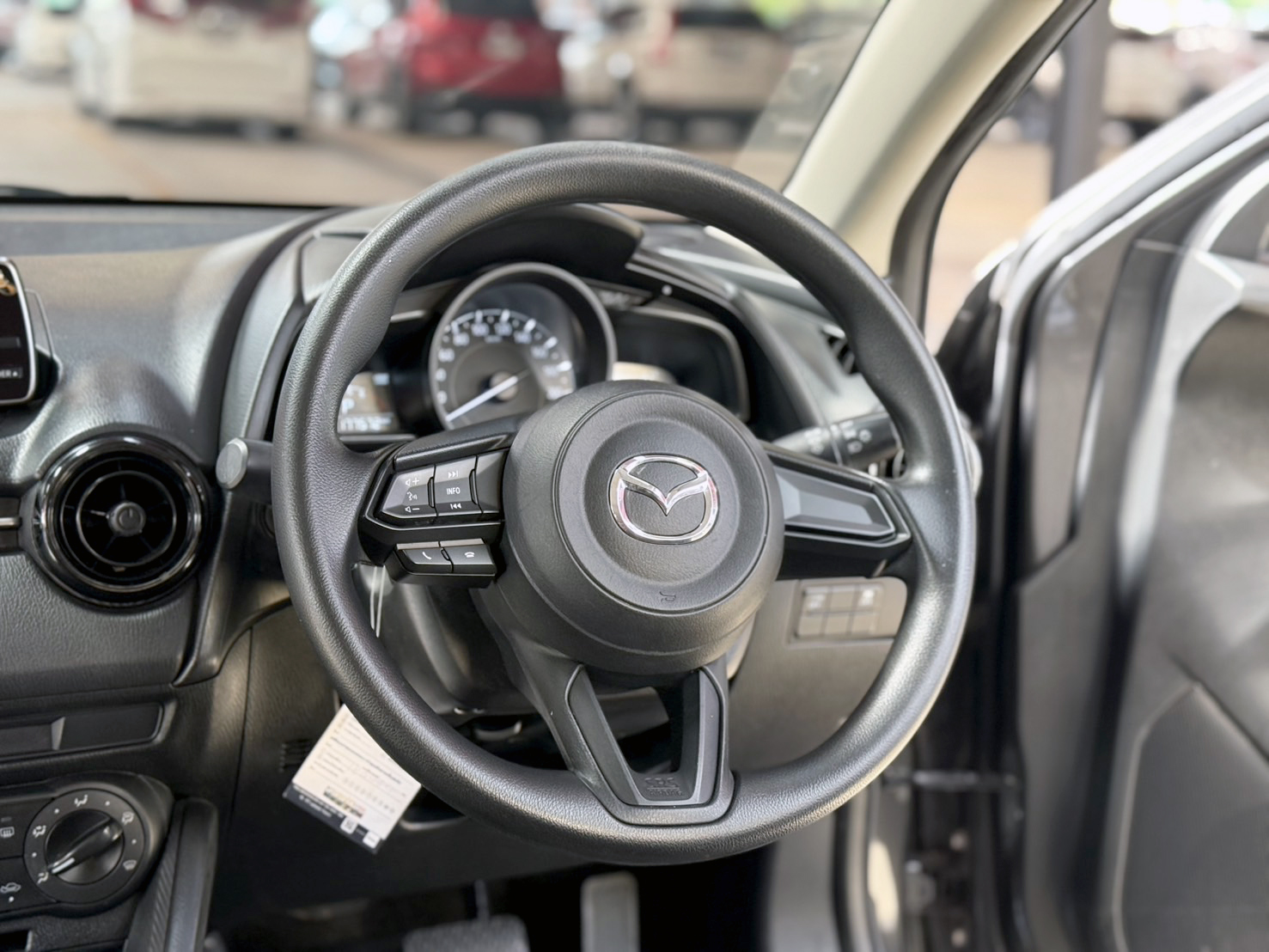 MAZDA2 1.3 E SEDAN 2020