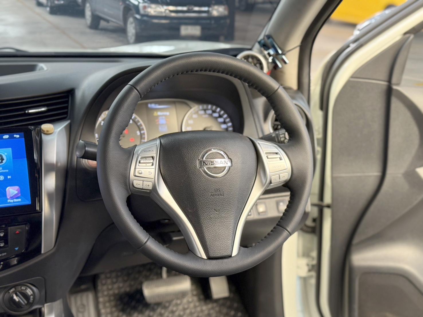 NAVARA NP300 2.5 VL 4WD DoubleCab 2015