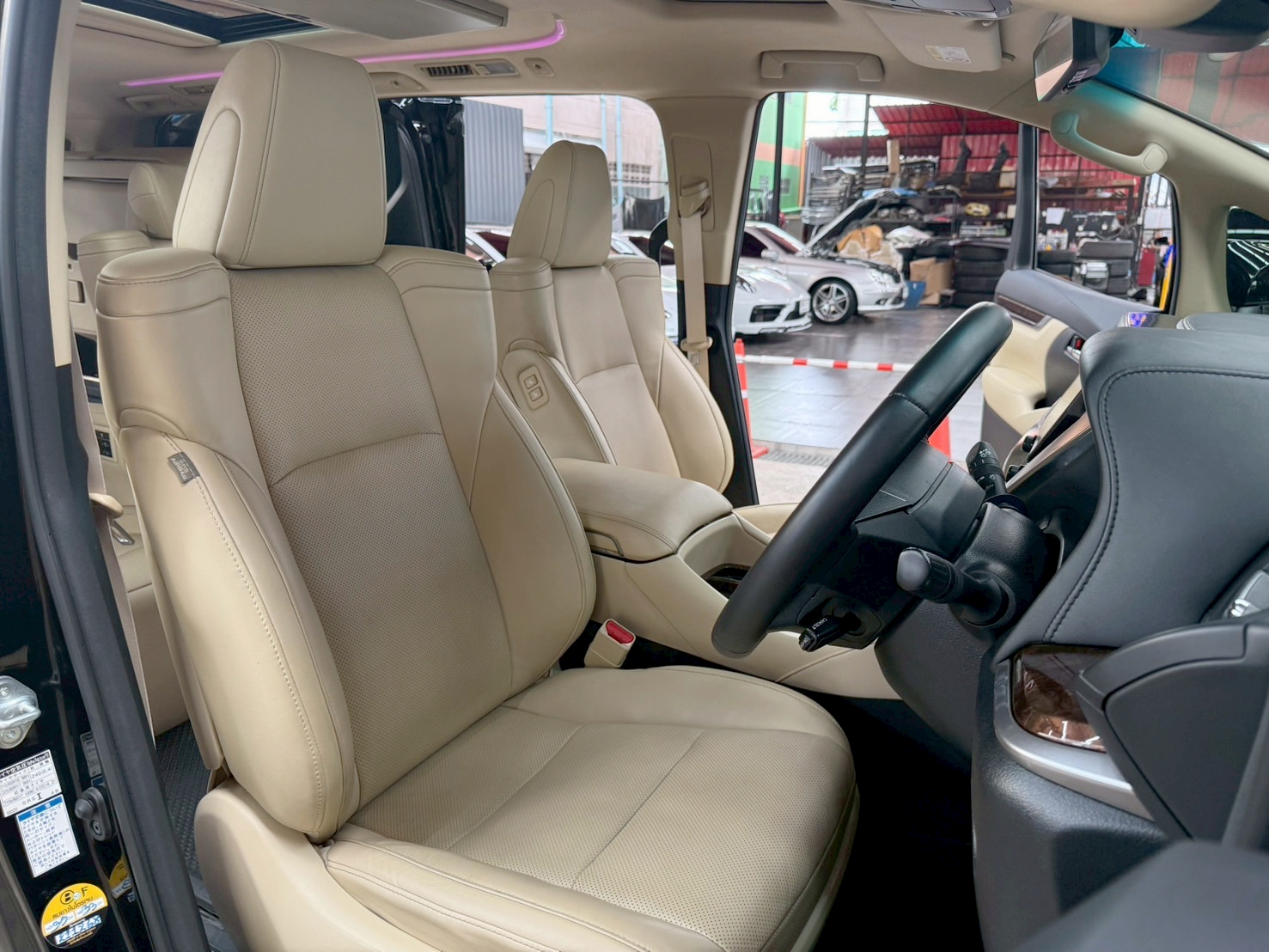 VELLFIRE 2.5 HYBRID X E-FOUR 2021