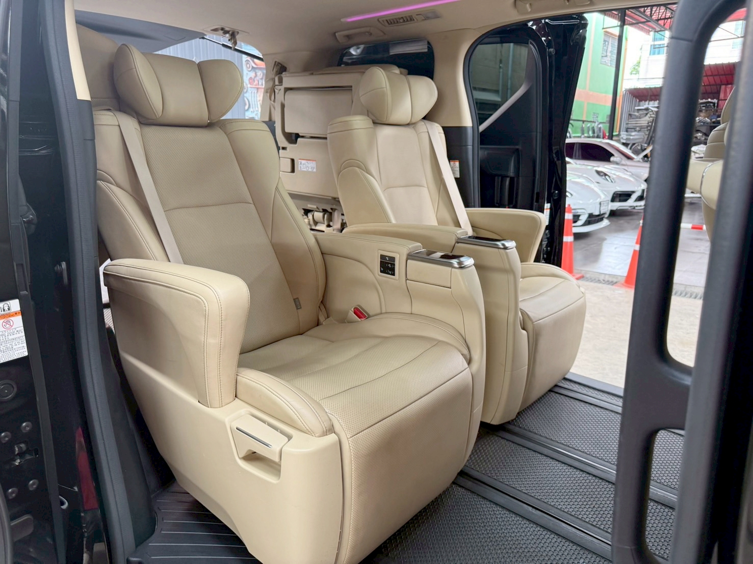 VELLFIRE 2.5 HYBRID X E-FOUR 2021