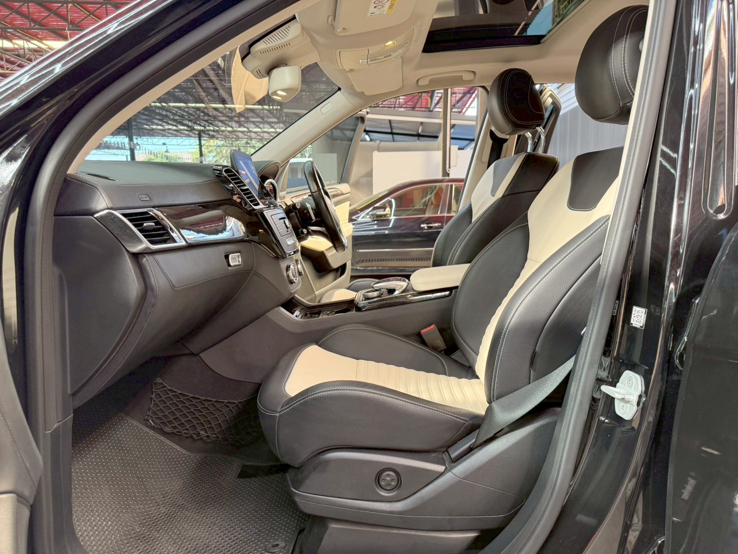 GLE500e ( w166 ) 3.0 4Matic AMG Dynamic 2016