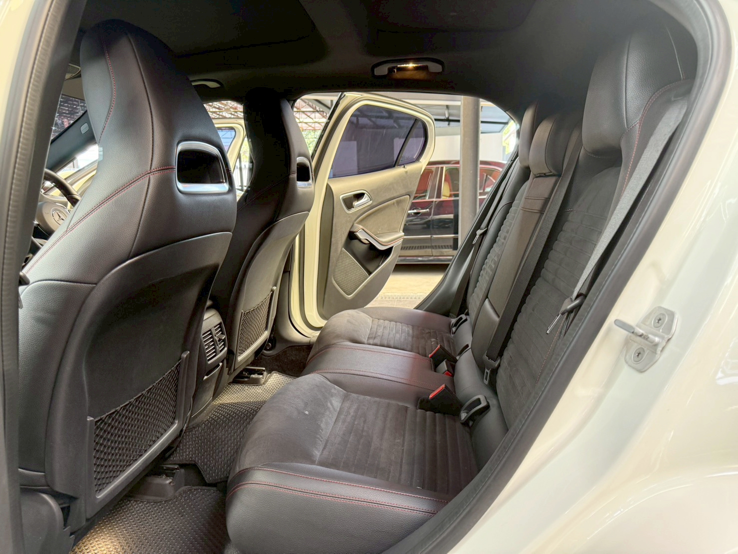 GLA250 ( w156 ) 2.0 AMG Dynamic 2018