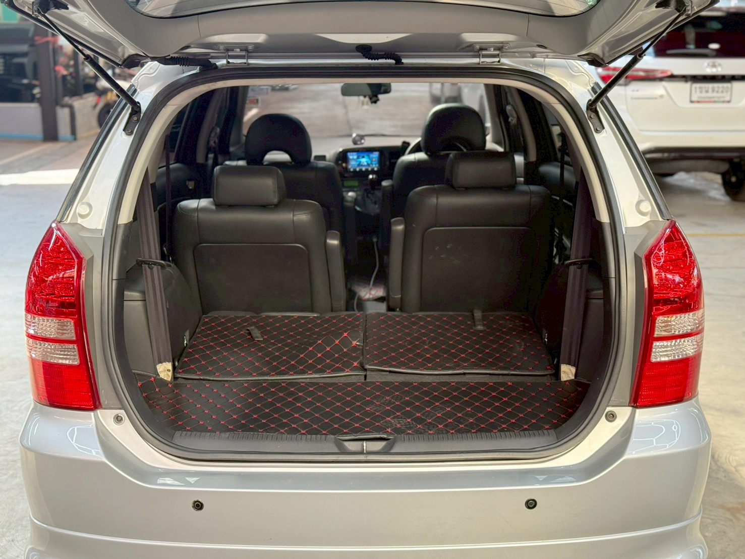 WISH 2.0 Q Limited Wagon 2004