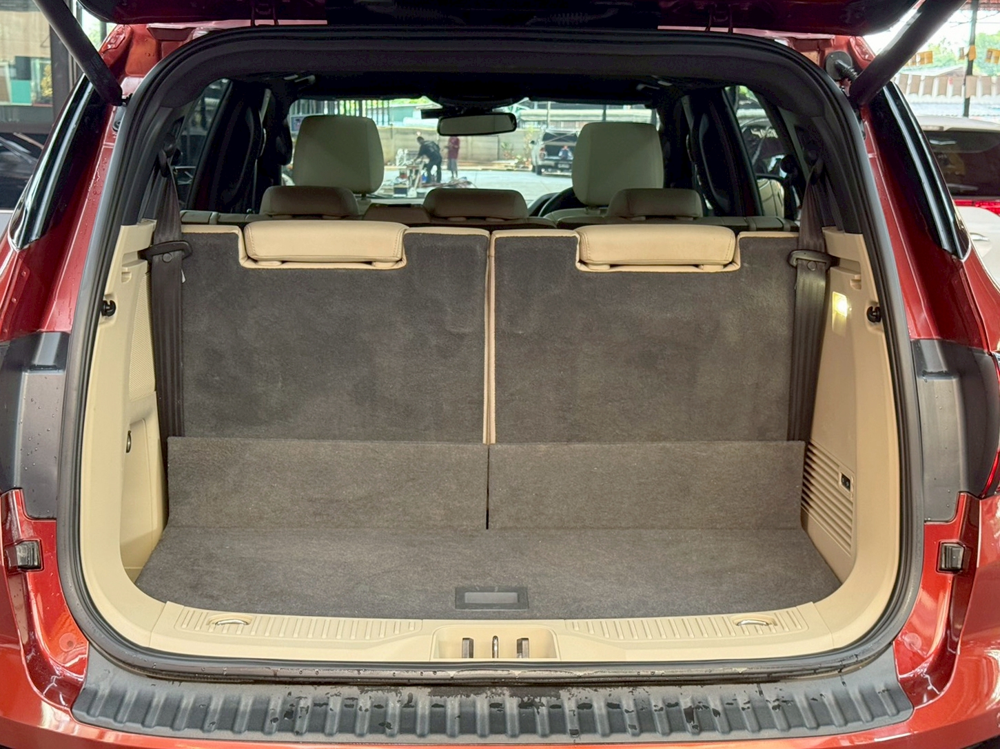 EVEREST 3.2 Titanium+ 4WD 2017