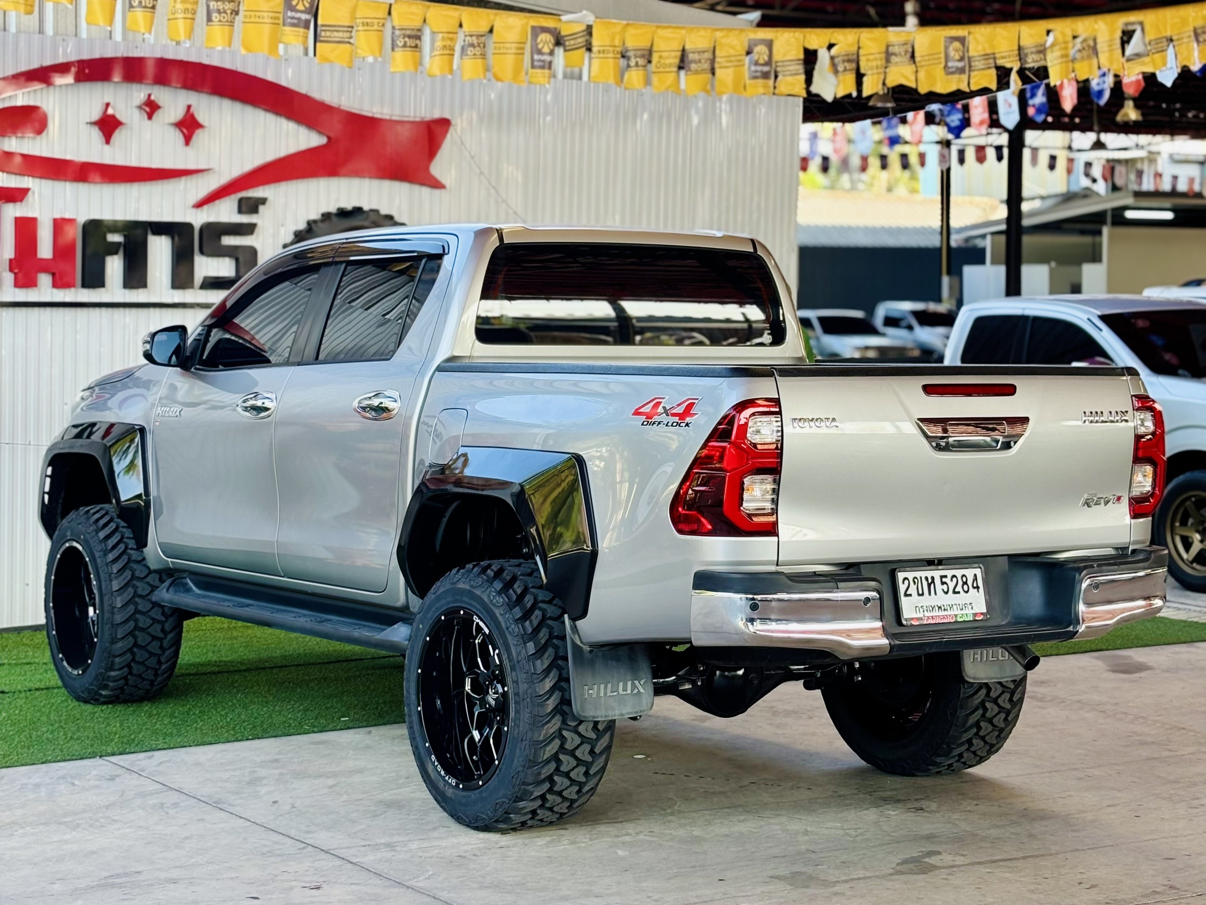 REVO 2.4 MID PRERUNNER DOUBLECAB 2022