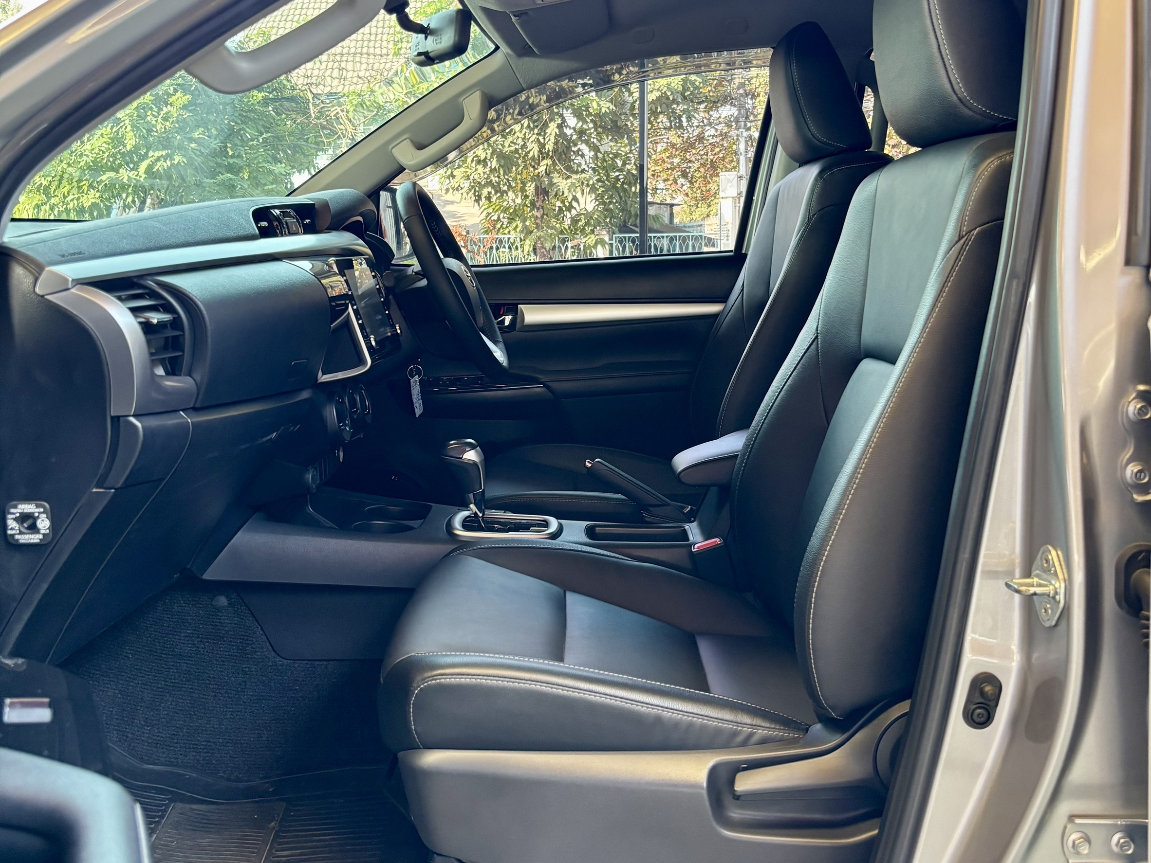 REVO 2.4 MID PRERUNNER DOUBLECAB 2022