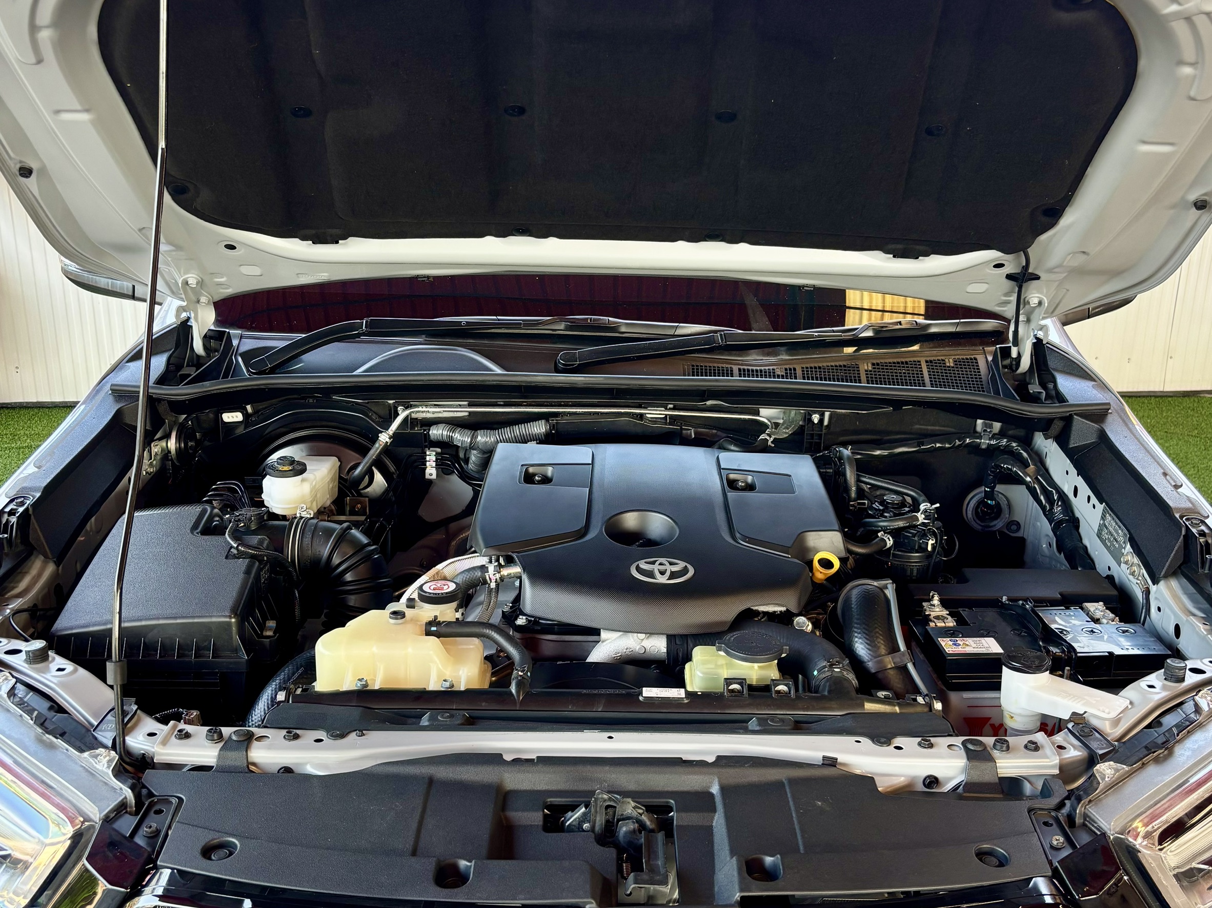 REVO 2.4 MID PRERUNNER DOUBLECAB 2022