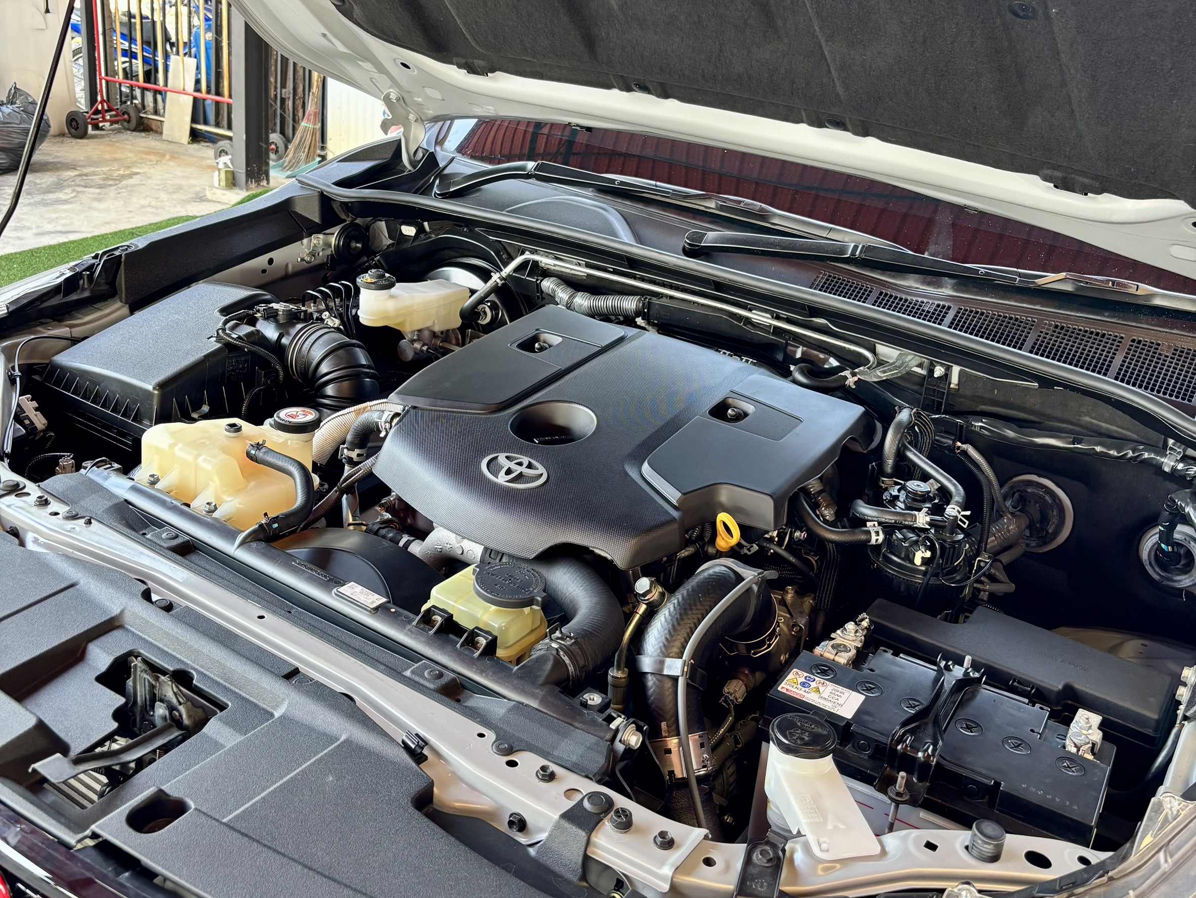 REVO 2.4 MID PRERUNNER DOUBLECAB 2022