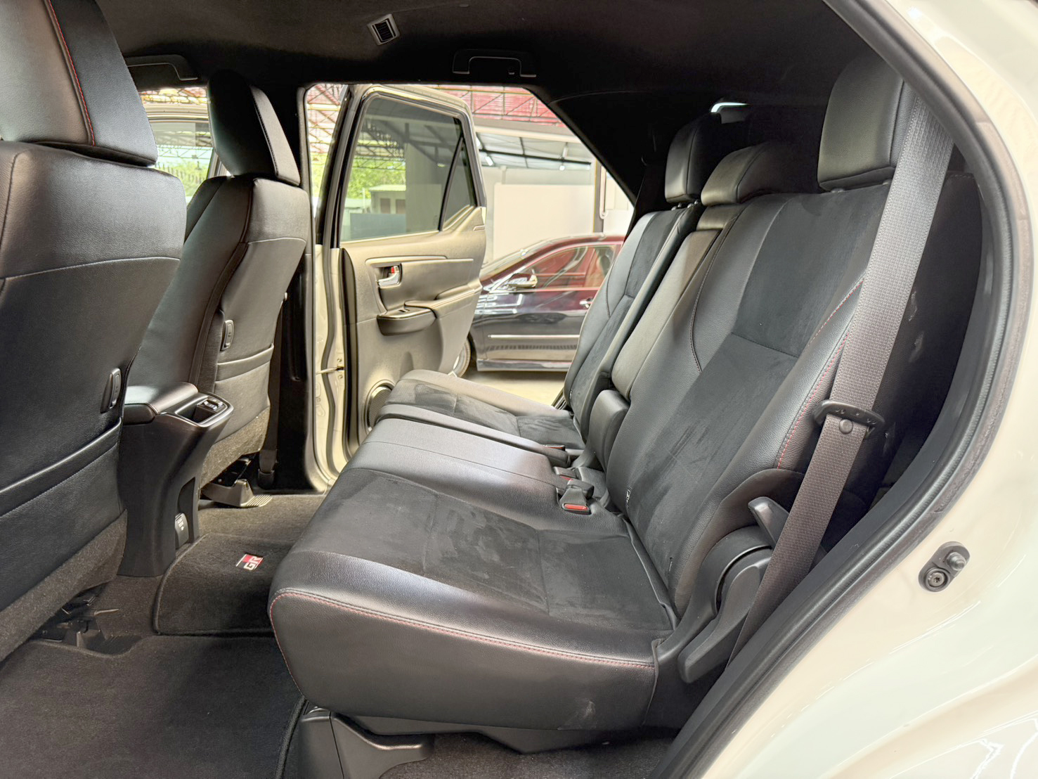 FORTUNER 2.8 GR Sport (Black Top) 4WD 2022