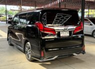 TOYOTA ALPHARD 2.5 HYBRID E-FOUR 2016