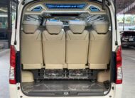 COMMUTER 2.8 Van 2026