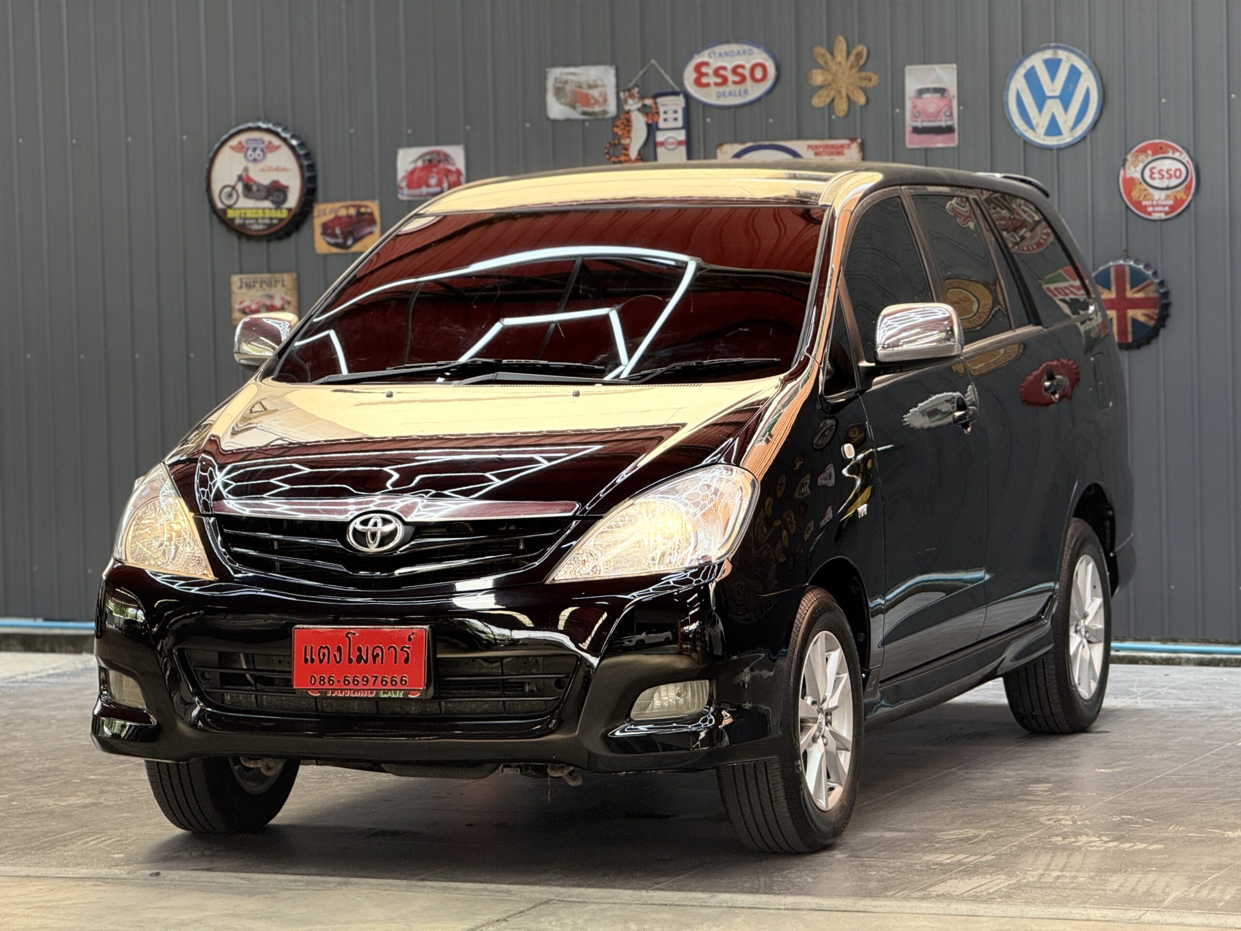 TOYOTA INNOVA 2.0 G 2010