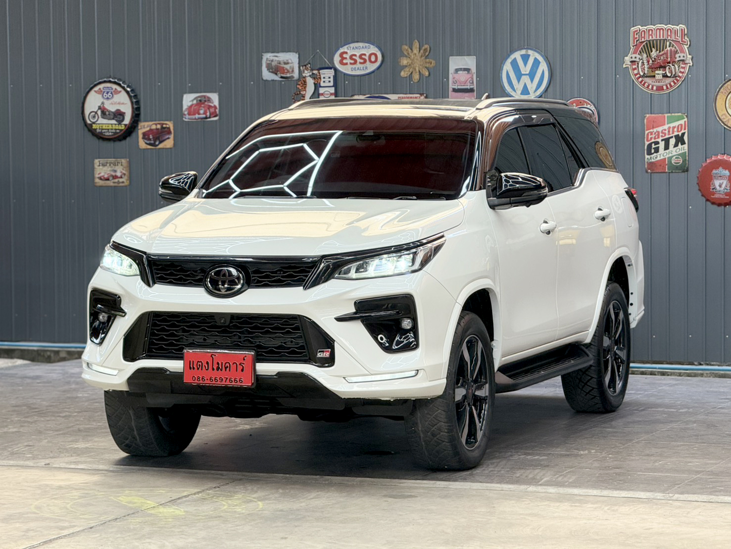 FORTUNER 2.8 GR Sport (Black Top) 4WD 2022