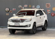 FORTUNER 2.5 V 2WD 2015