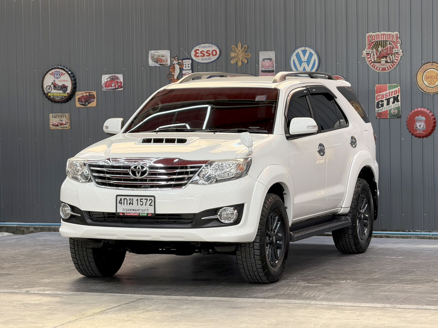 FORTUNER 2.5 V 2WD 2015