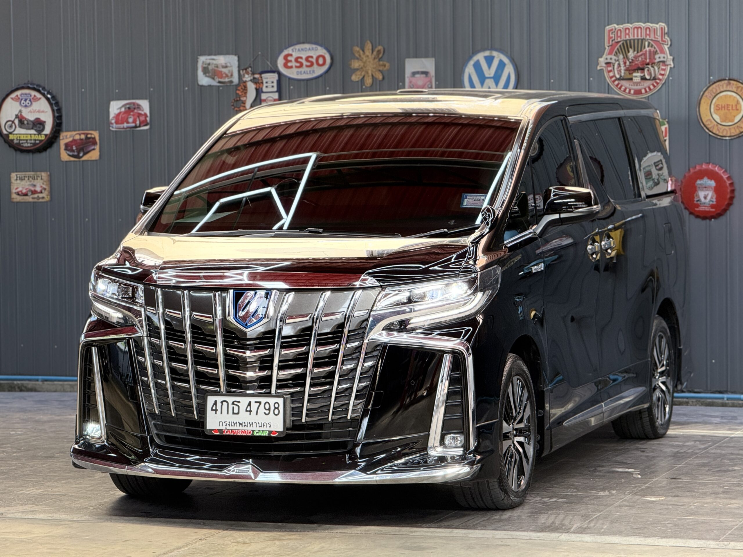 TOYOTA ALPHARD 2.5 HYBRID E-FOUR 2016