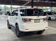 FORTUNER 2.5 V 2WD 2015