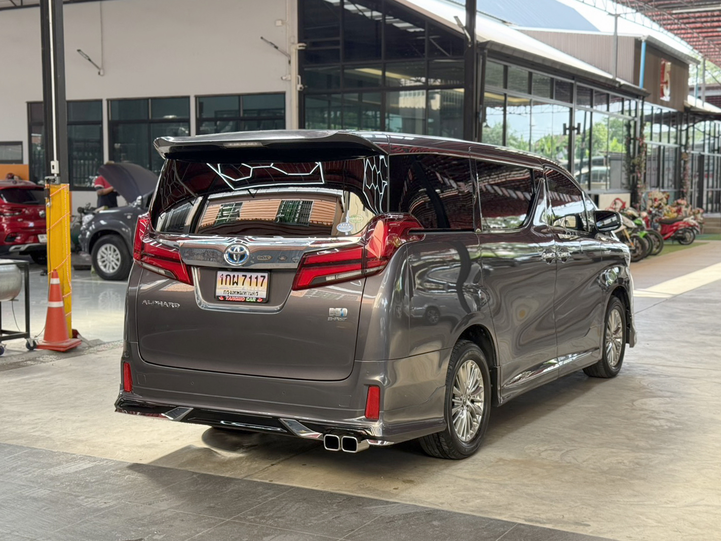 ALPHARD 2.5 SR HYBRID E-FOUR 2015