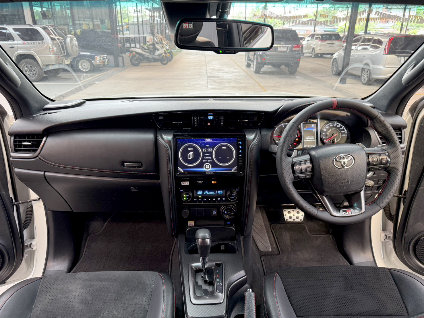 FORTUNER 2.8 GR Sport (Black Top) 4WD 2022