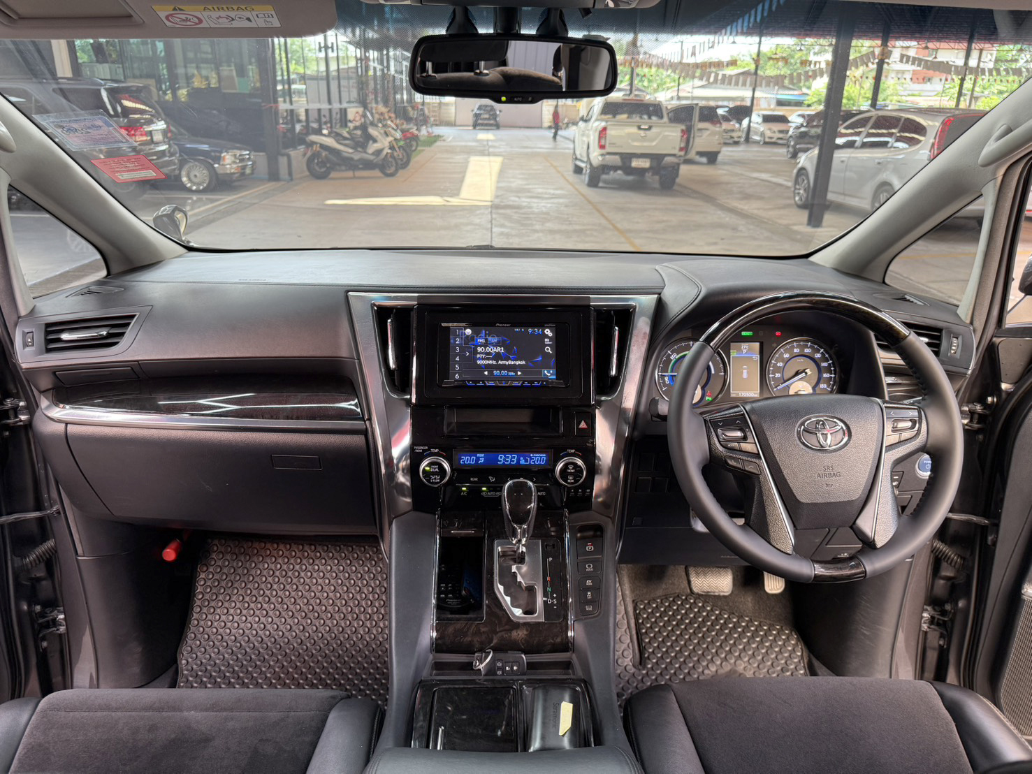 ALPHARD 2.5 SR HYBRID E-FOUR 2015