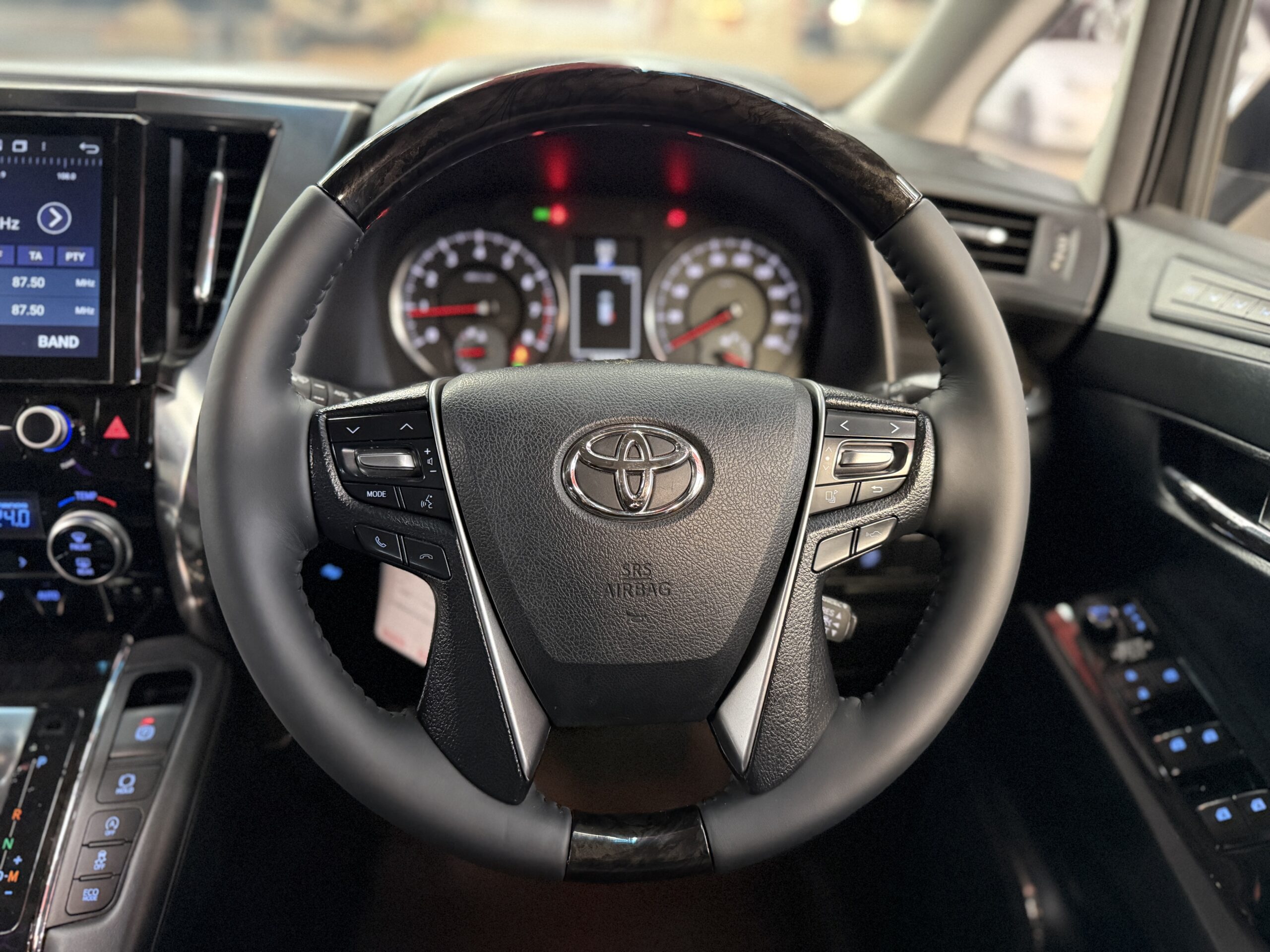 ALPHARD 2.5 SC PACKAGE 2016