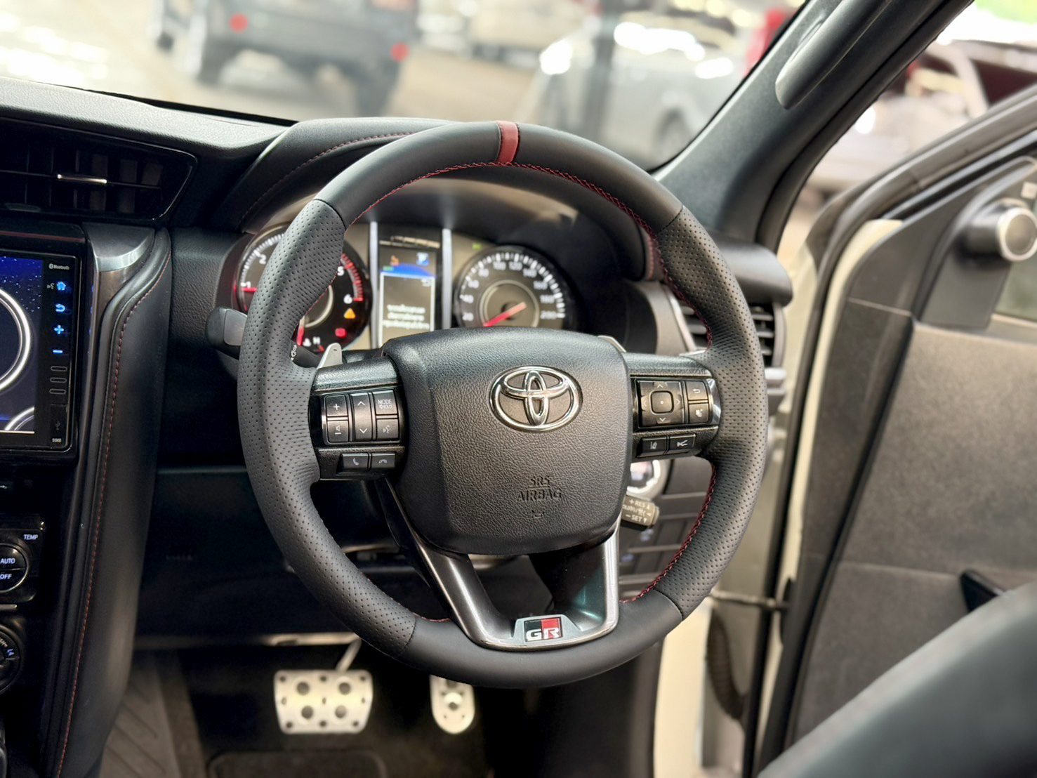 FORTUNER 2.8 GR Sport (Black Top) 4WD 2022