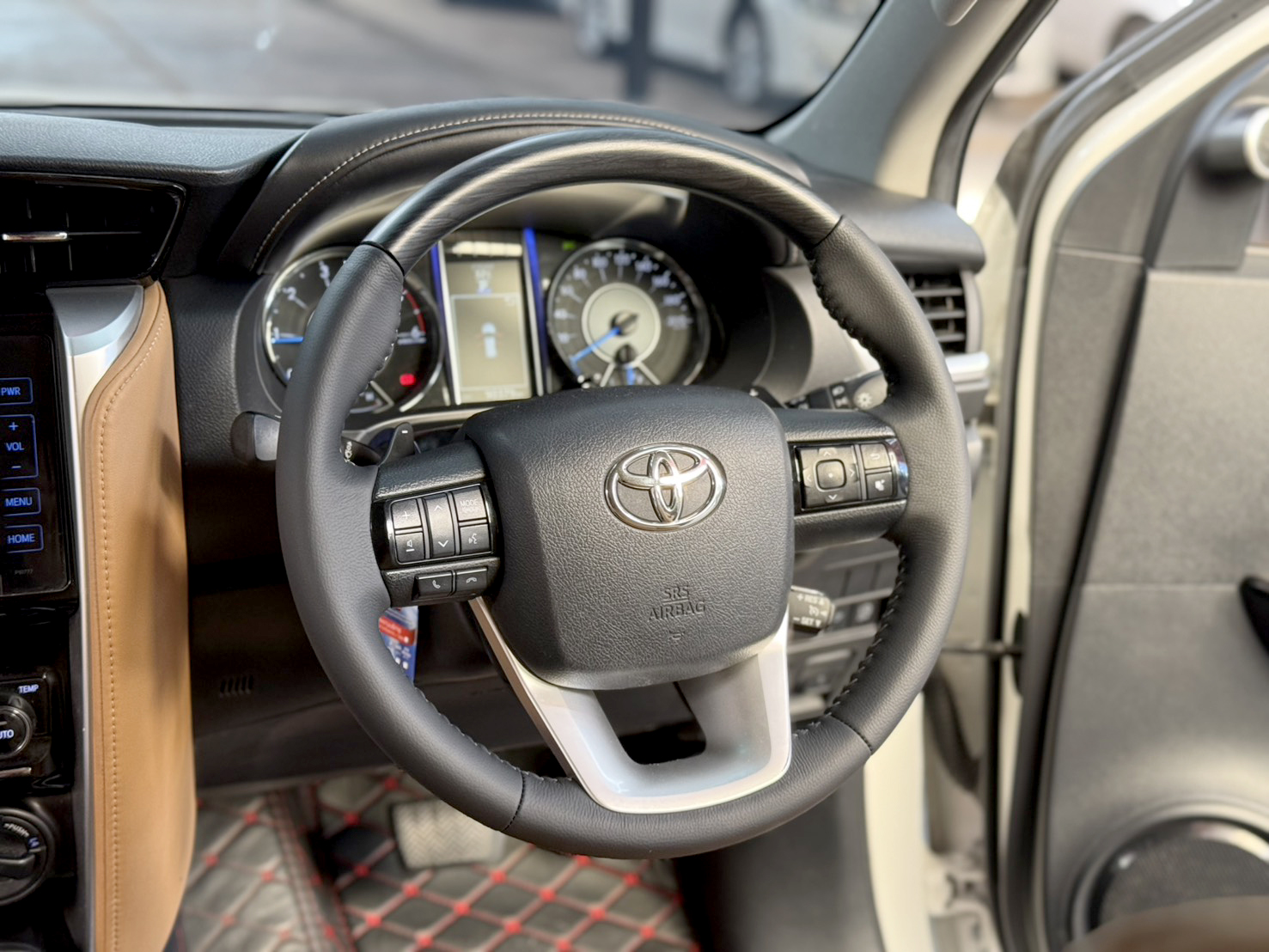 FORTUNER 2.8 V 4WD 2016