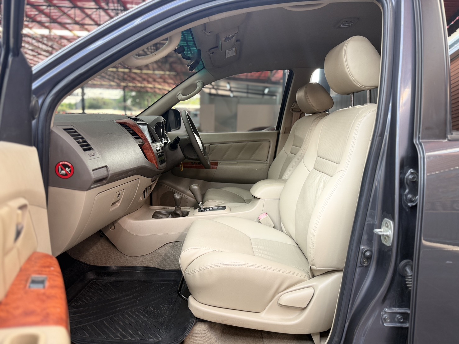 TOYOTA FORTUNER 2.7 V 4WD 2006