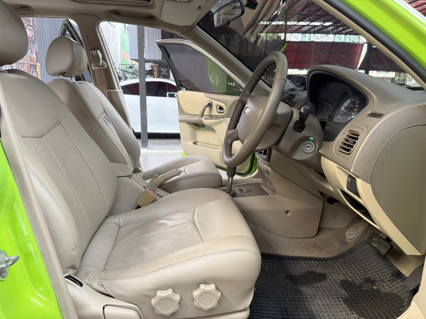 FORD TIERRA LASER 2.0 2005