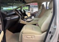 TOYOTA ALPHARD 2.5 HYBRID X 4WD 2019