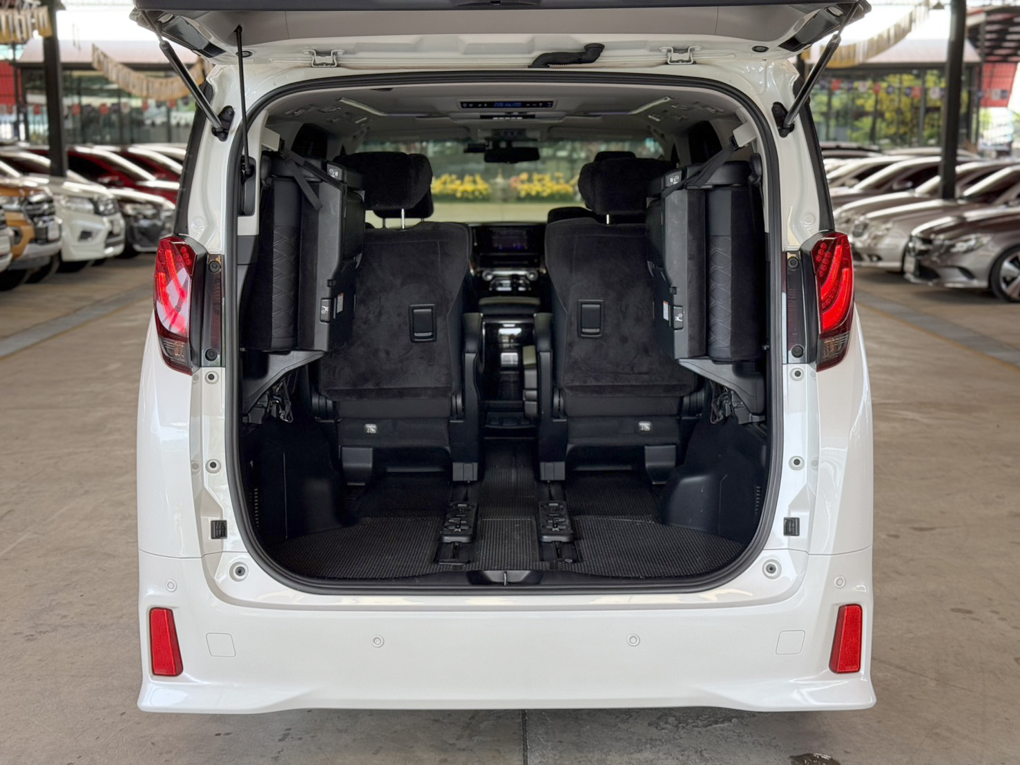 TOYOTA ALPHARD 2.5 SC-PACKAGE 2018