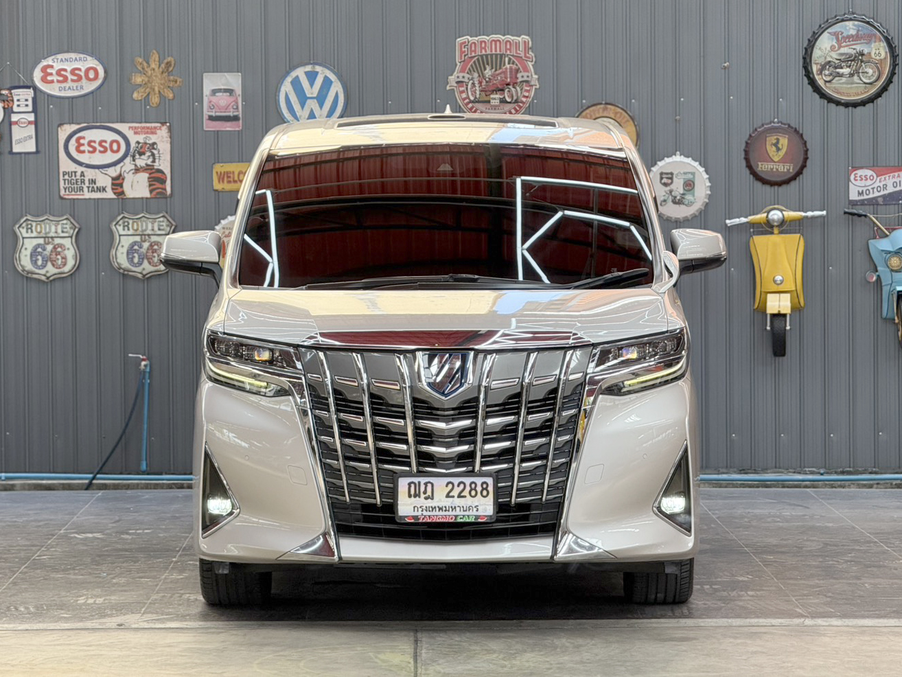 TOYOTA ALPHARD 2.5 HYBRID X 4WD 2019
