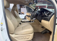KIA GRAND CARNIVAL 2.2 EX 2017