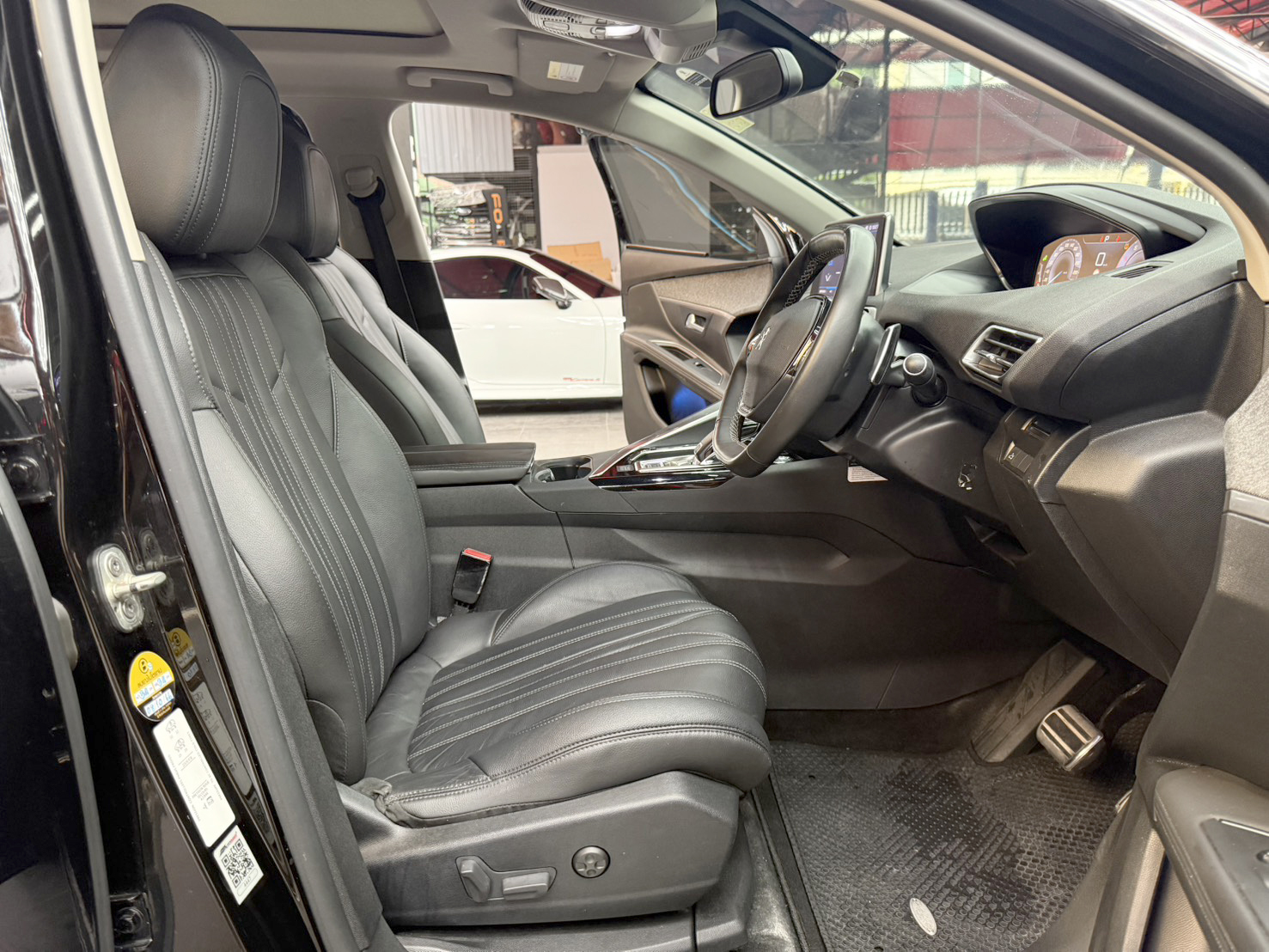 PEUGEOT 5008 1.6 Allure P87 BG 2020