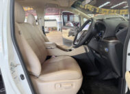 TOYOTA ALPHARD 2.5 HYBRID 2017