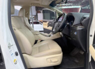 TOYOTA ALPHARD 2.5 G HYBRID 2016