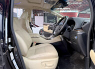 TOYOTA ALPHARD 2.5 HYBRID E-FOUR 2023