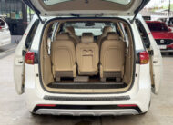 KIA GRAND CARNIVAL 2.2 EX 2017